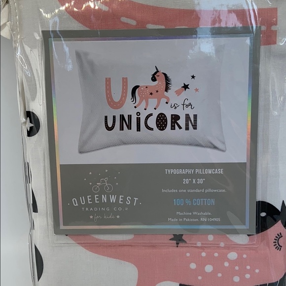 5/$25 • NWT Unicorn Pillow Case